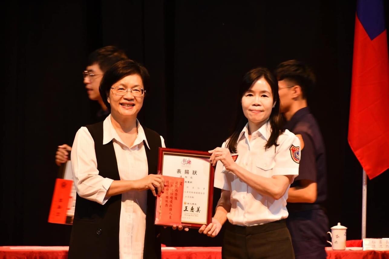 本局榮獲內政部消防署「消防績優救護人員」甄選獎項